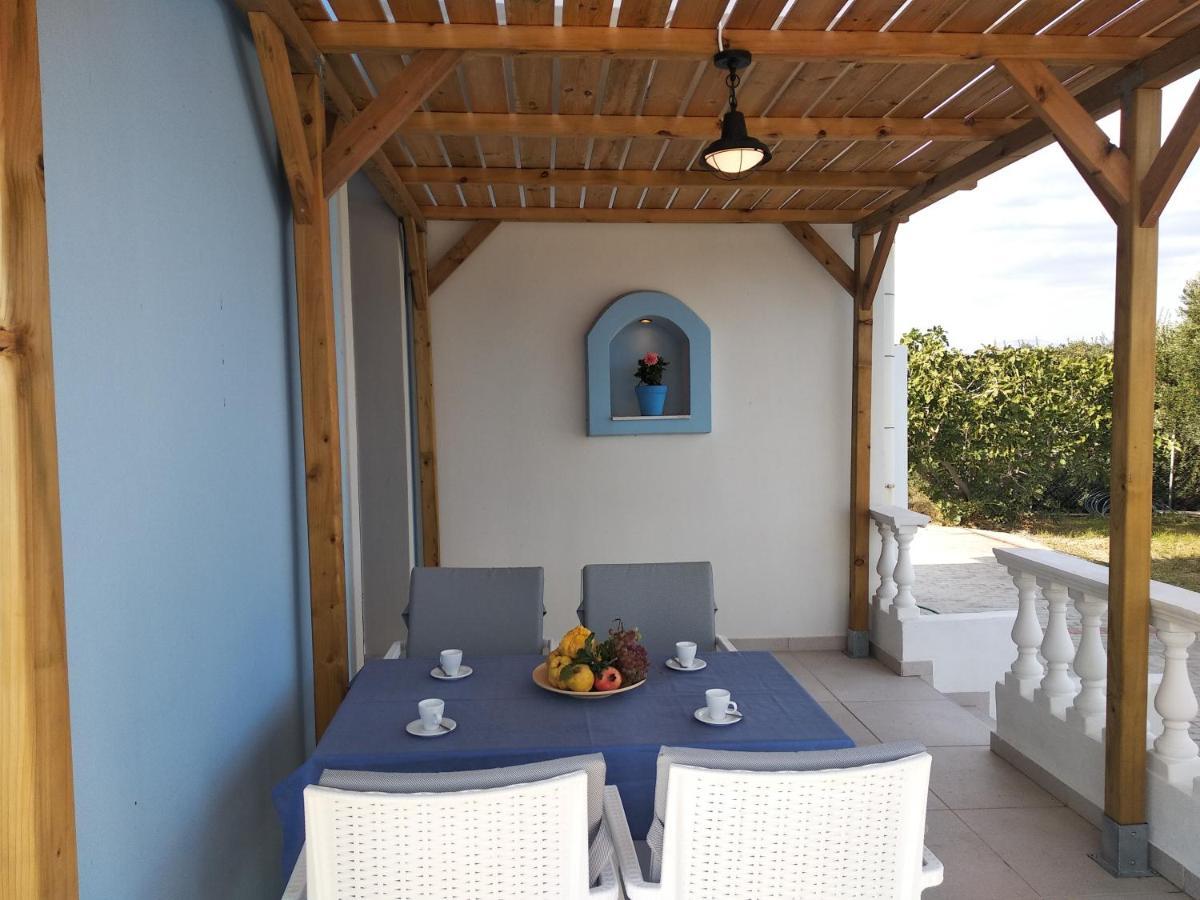 Rita Mare Seafront Villas Heated Pools Gennadi Extérieur photo