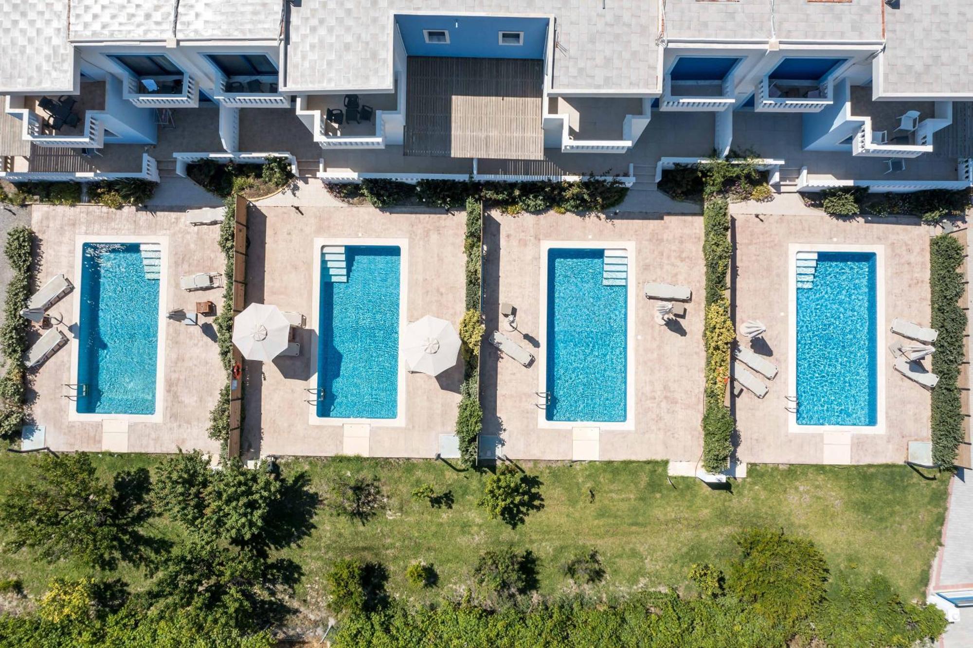 Rita Mare Seafront Villas Heated Pools Gennadi Extérieur photo