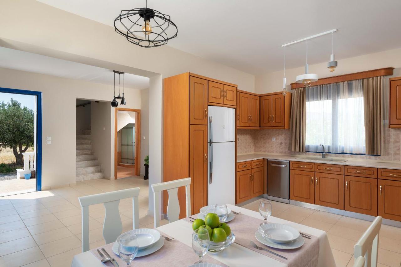 Rita Mare Seafront Villas Heated Pools Gennadi Extérieur photo